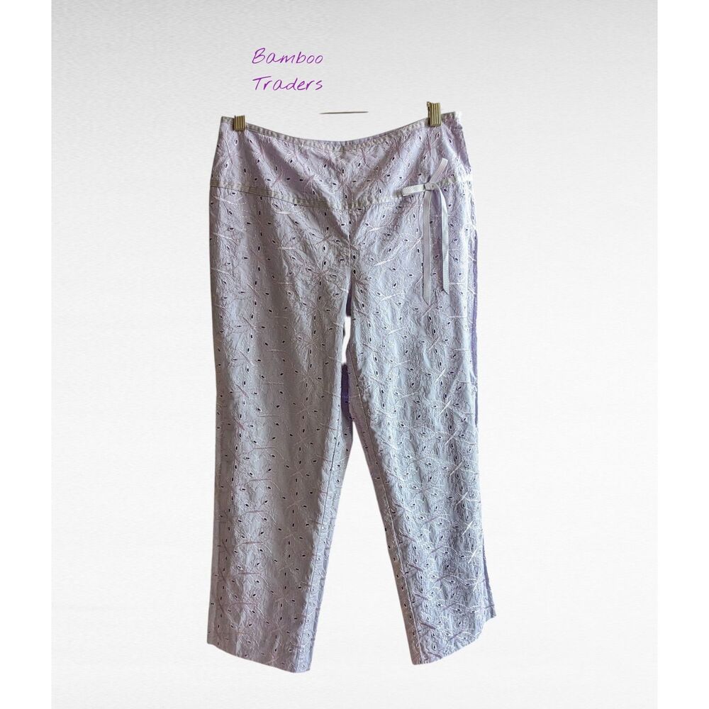 Bamboo Traders Lavender Embroidered Eyelet Capri Pants Bow Accent